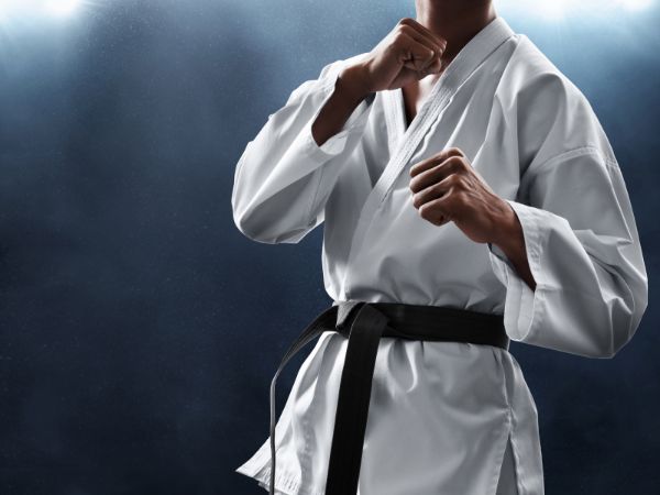Korzyści zdrowotne wynikające z treningów i praktykowania sztuk walki